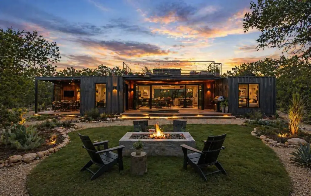 740 Hillcrest Trl, Spring Branch