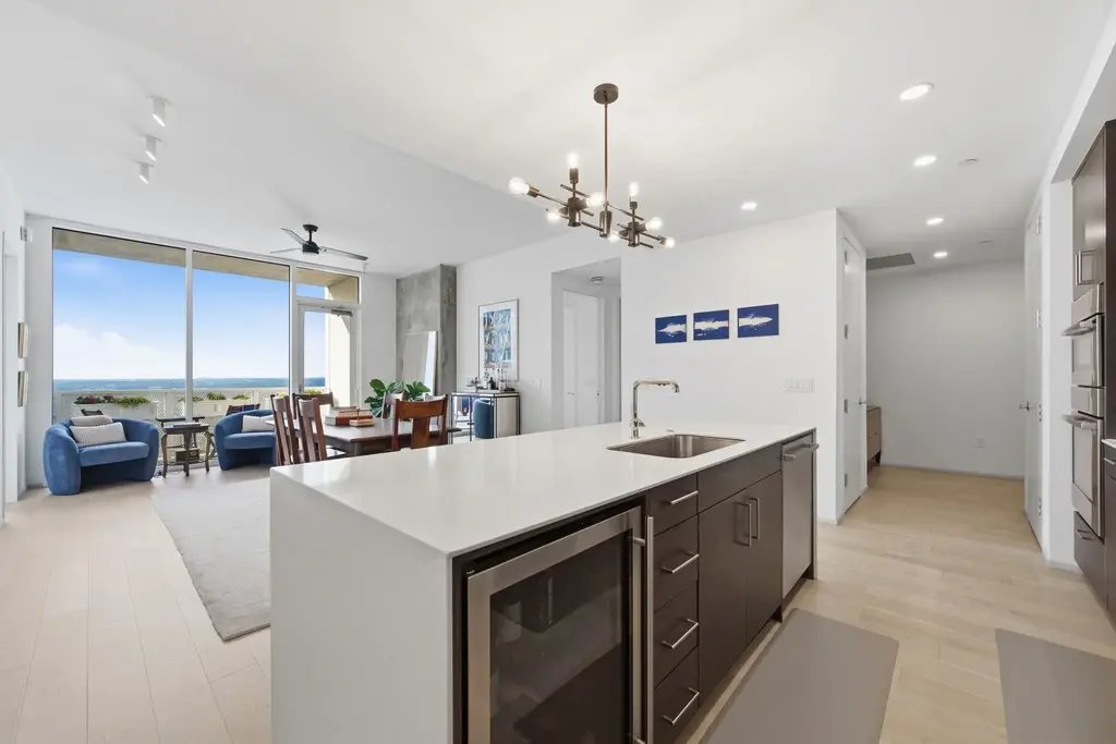301 West Ave 2906, Austin