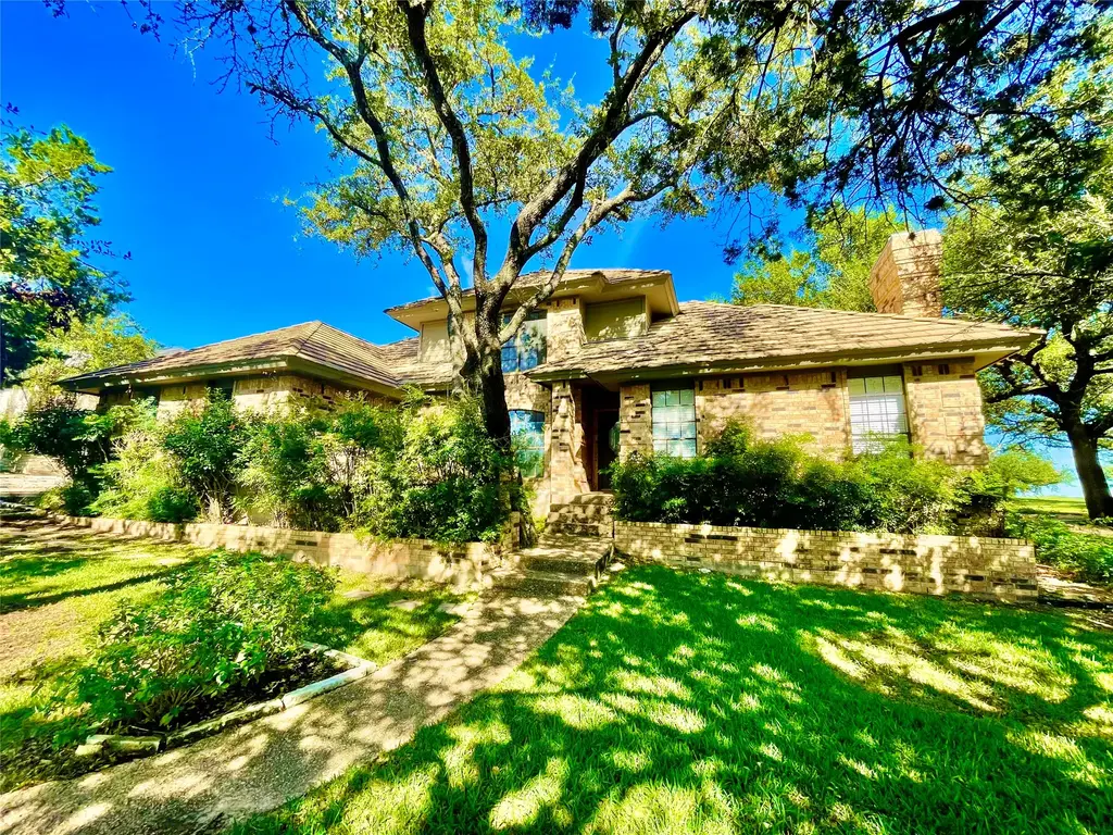 6208 Lost Horizon Dr, Austin