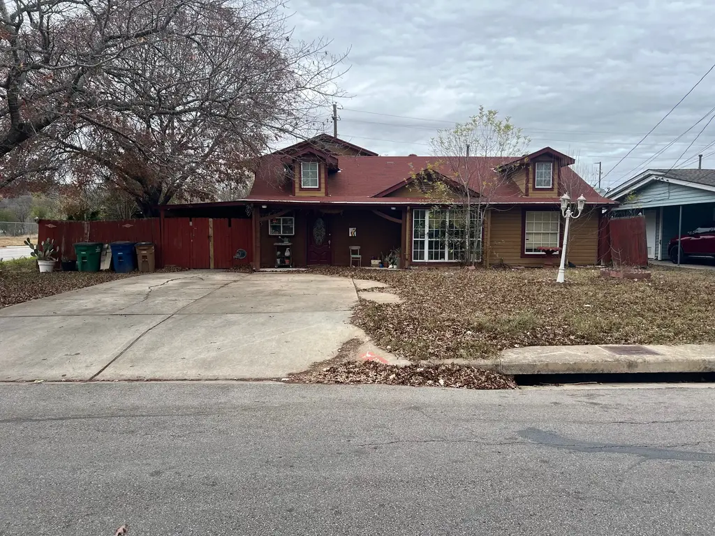 3200 Bengston St, Austin