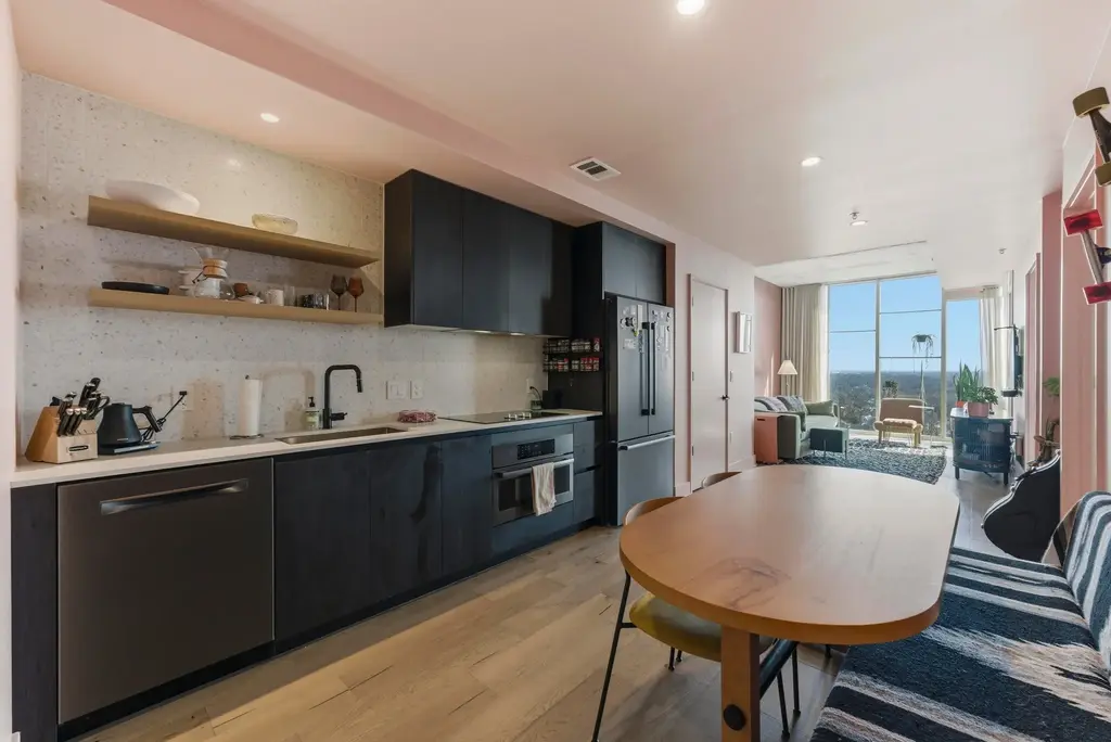 48 East Ave 1607, Austin