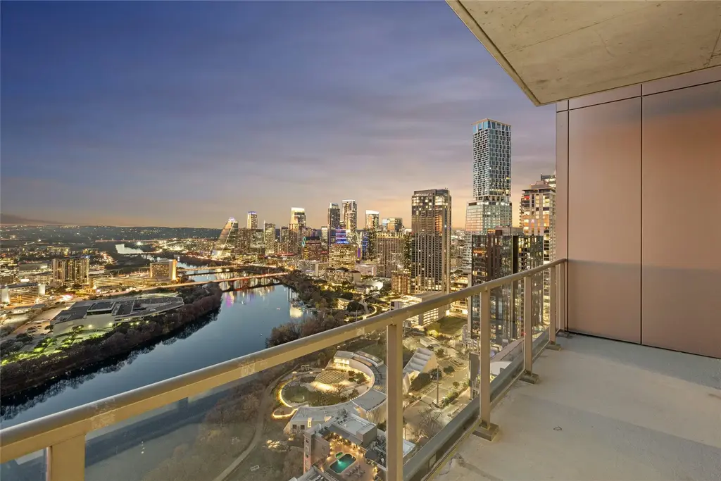 44 East Ave 3703, Austin