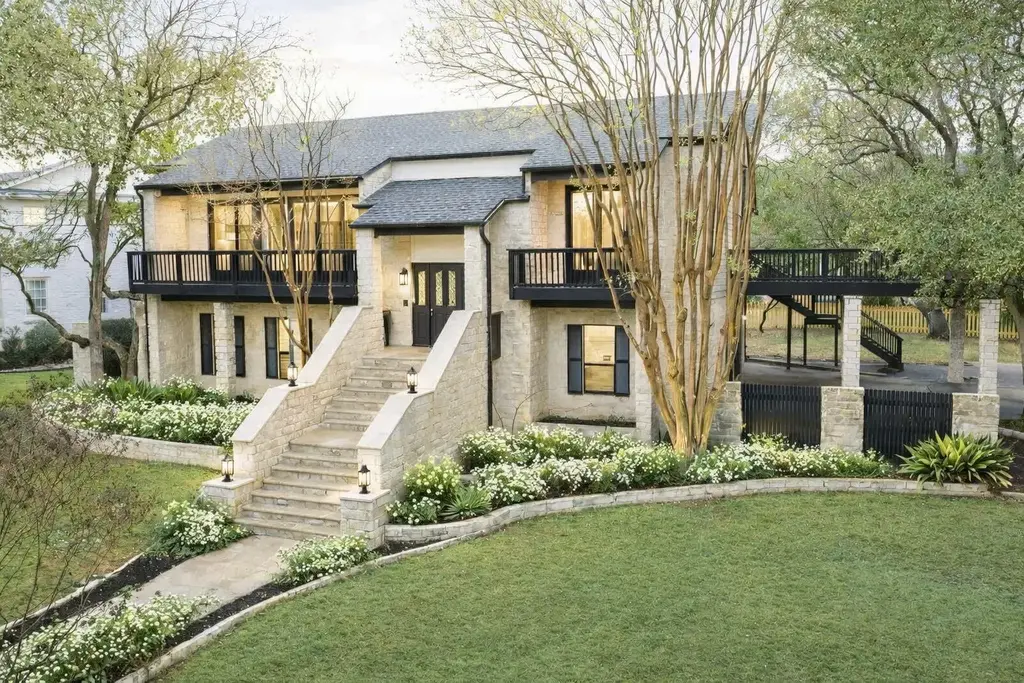 102 Laura Ln, Austin
