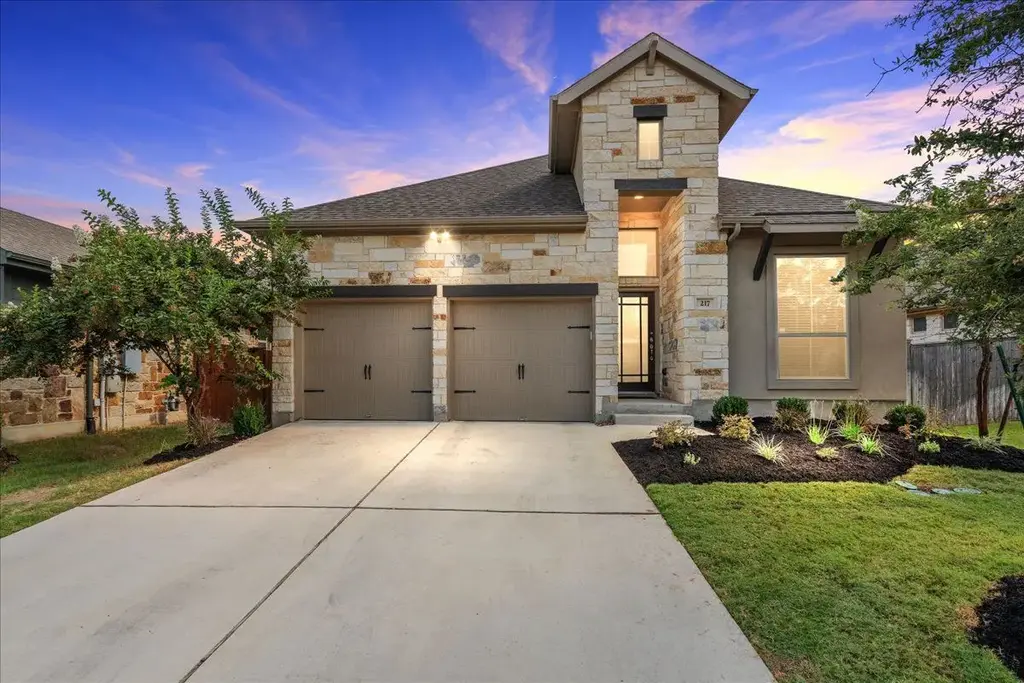 217 Cherokee Rose Cir, Georgetown