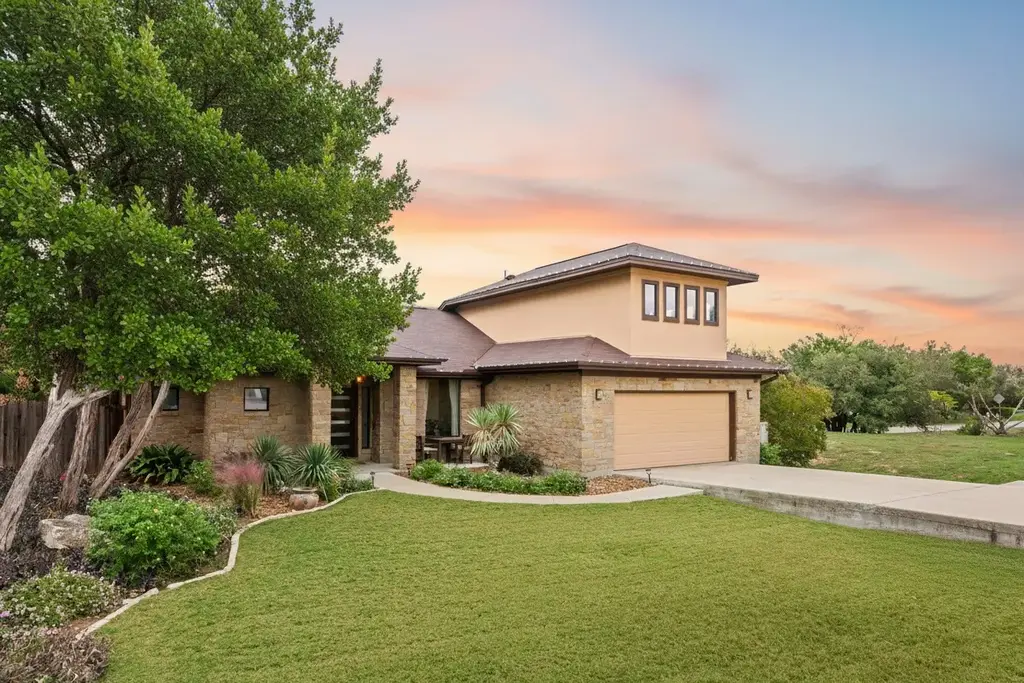 15200 Falcon Dr, Austin