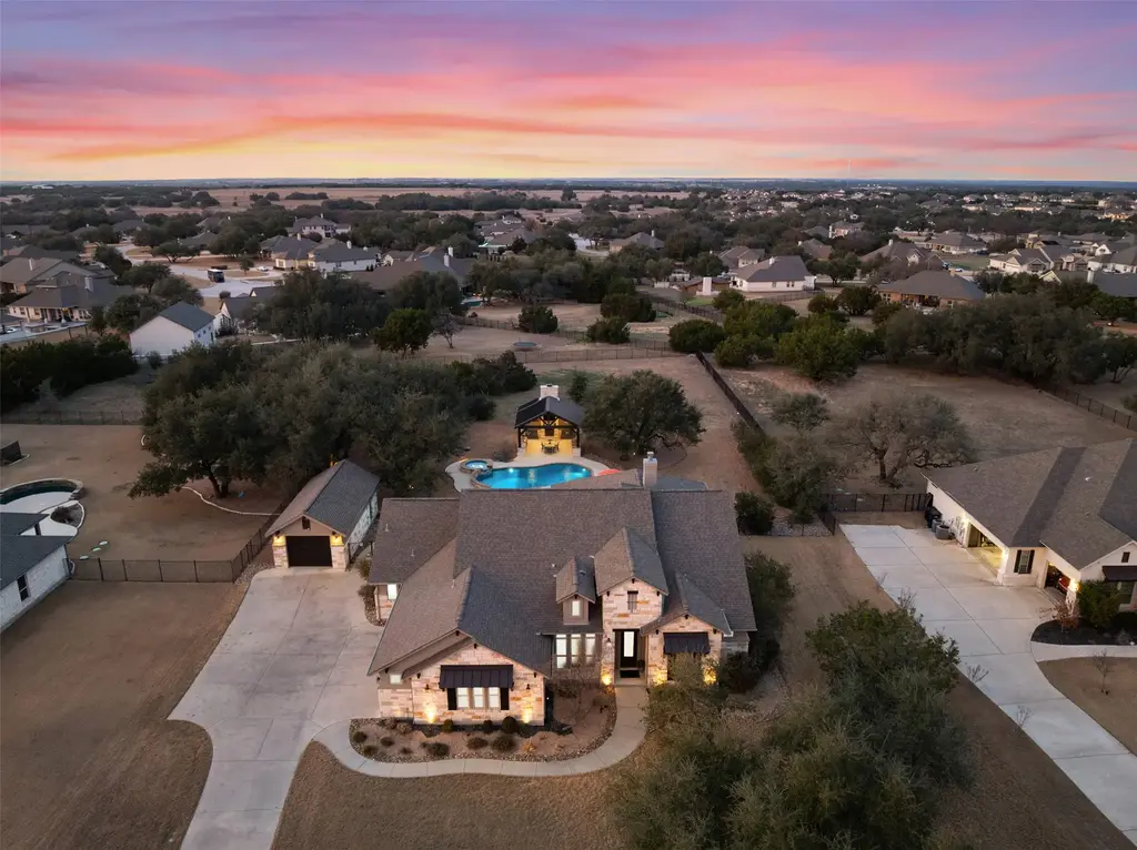 420 Bold Sundown, Liberty Hill