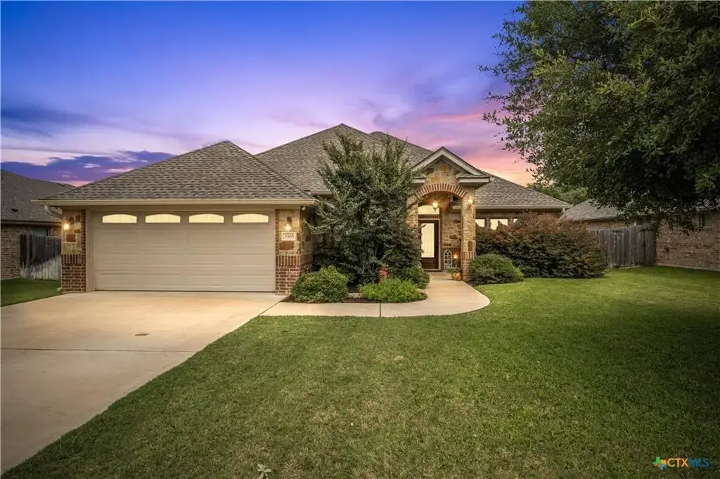 3308 Ten Bits Dr, Belton