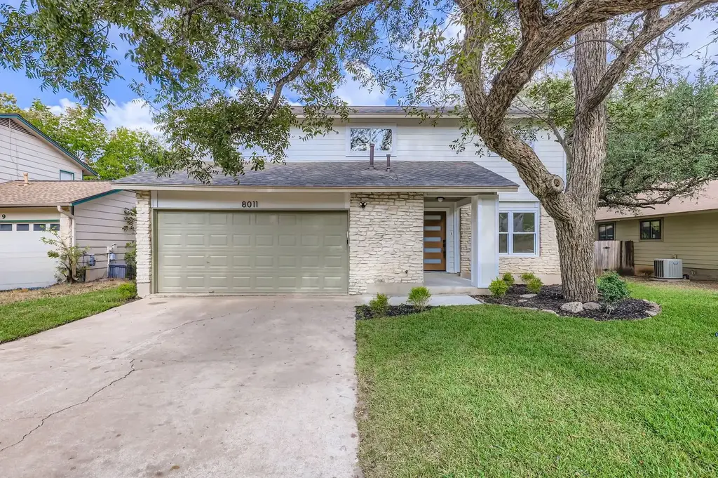 8011 Scotland Yard, Austin