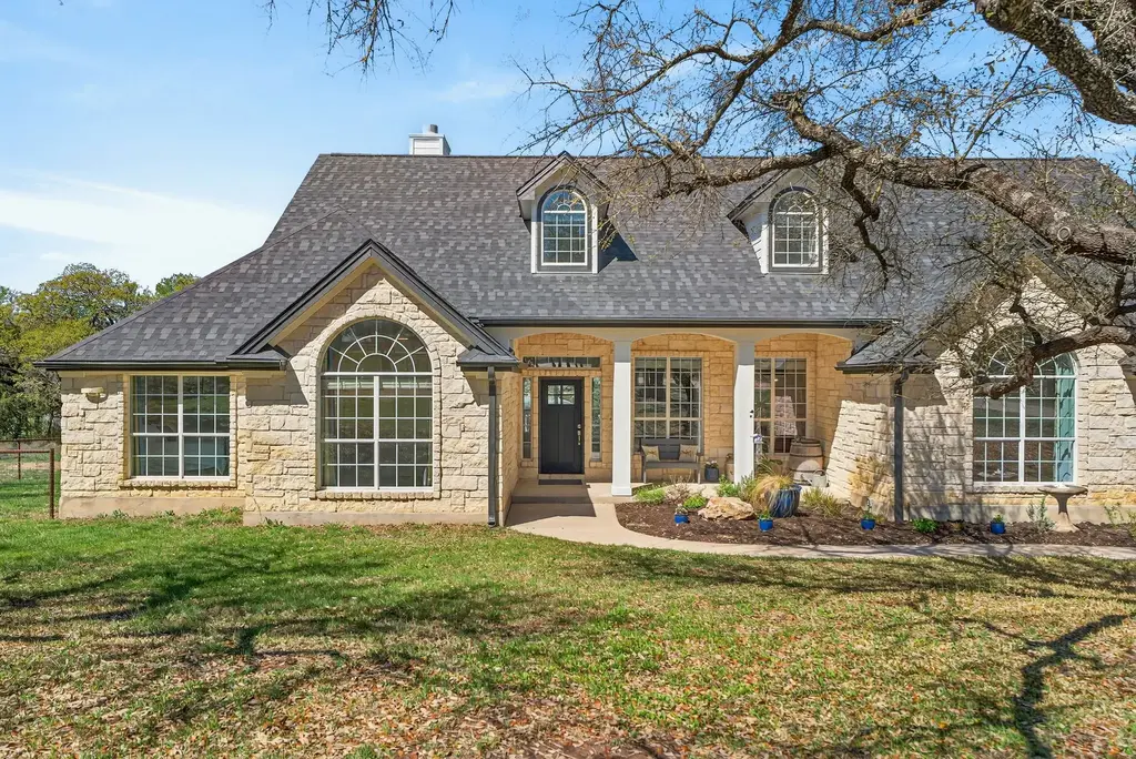 131 N Showhorse Dr, Liberty Hill