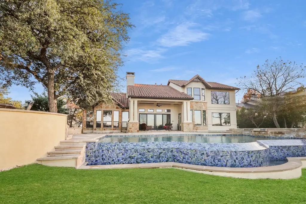 1400 Watercliffe Dr, Lago Vista