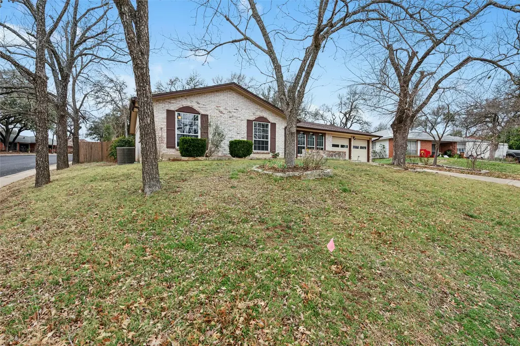 1444 Salem Meadow Cir, Austin