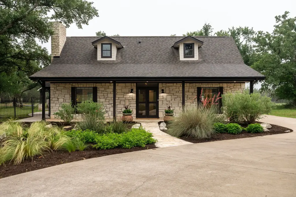 812 Post Oak Dr, Dripping Springs