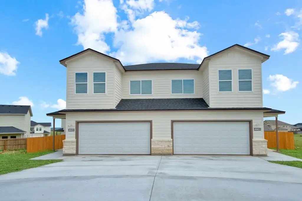 515 War Admiral Dr A & B, Jarrell