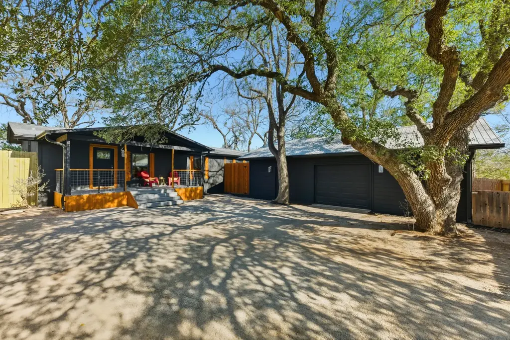 2649 Crazyhorse Pass, Austin