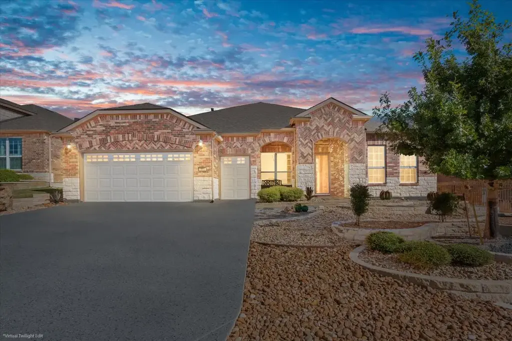 311 Tangle Ridge Ln, Georgetown