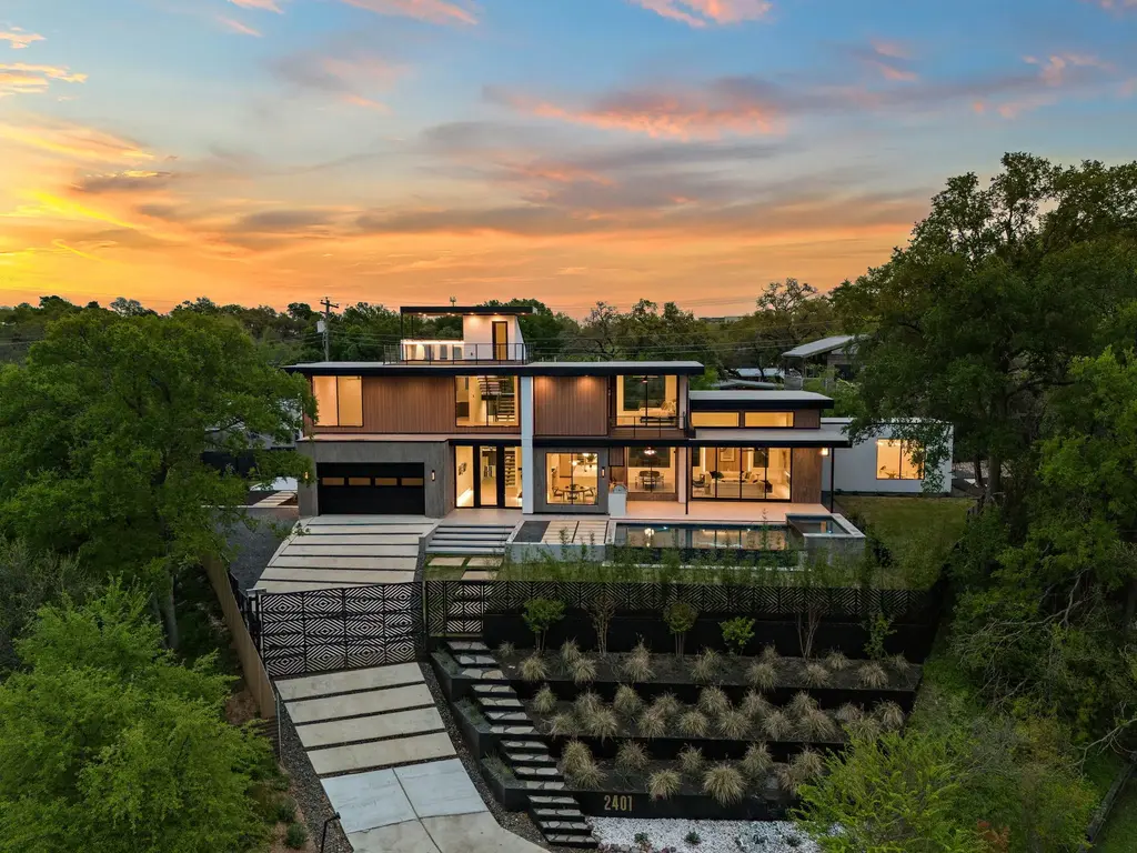 2401 Oakhaven Cir, Austin