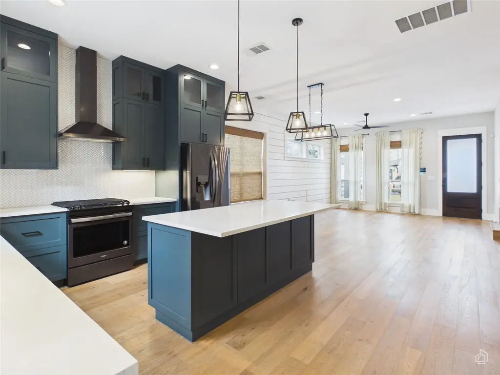 1909 Willow St 1, Austin