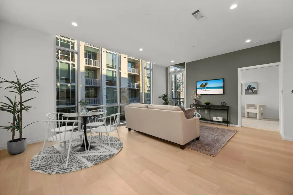 1600 Barton Springs Rd 5203, Austin