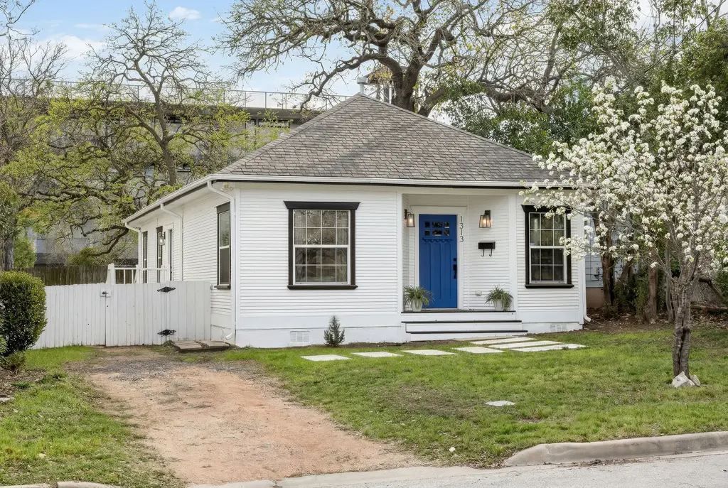 1313 E 13th St, Austin
