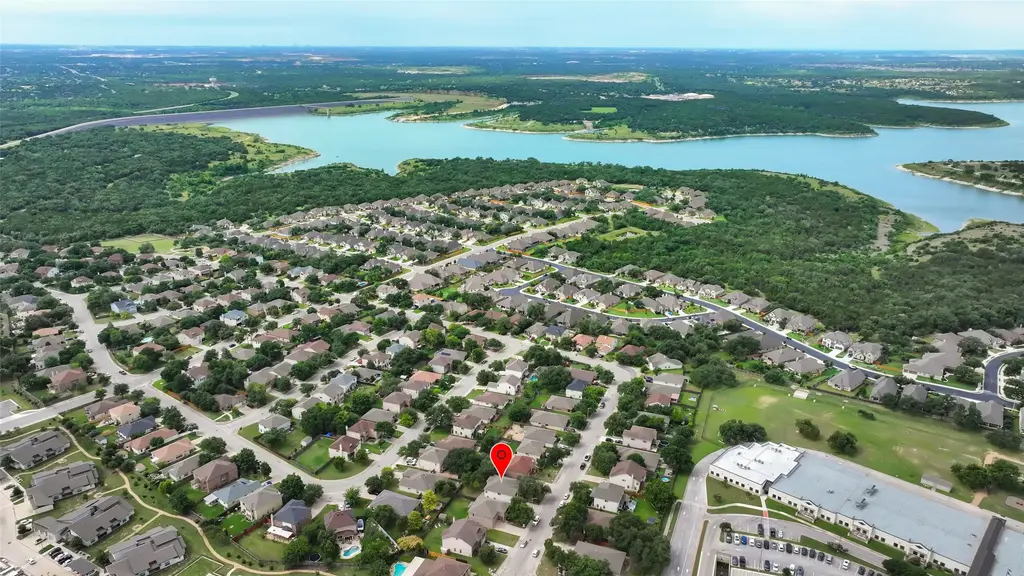 223 Woodlake Dr, Georgetown