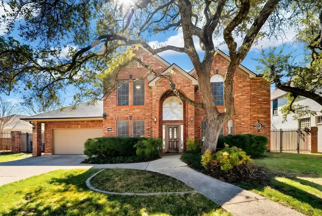 8205 Crabtree Dr, Austin