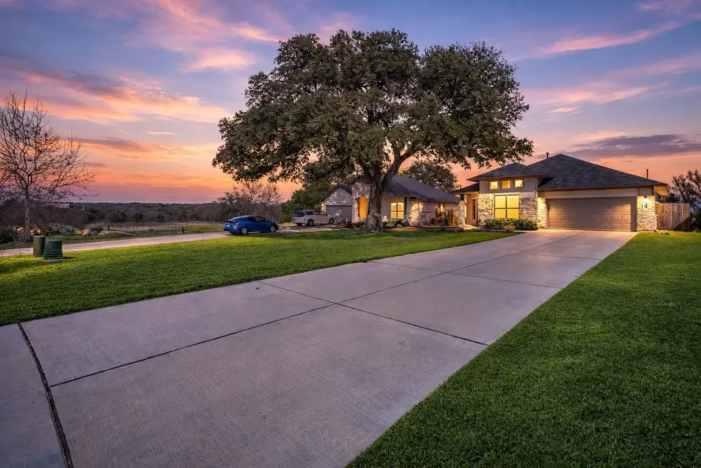 12905 Olivers Way, Manchaca