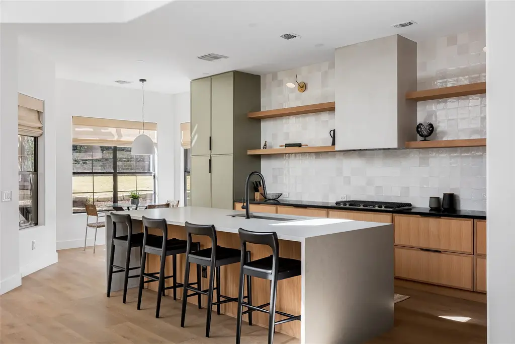 1036 Liberty Park Dr 53, Austin