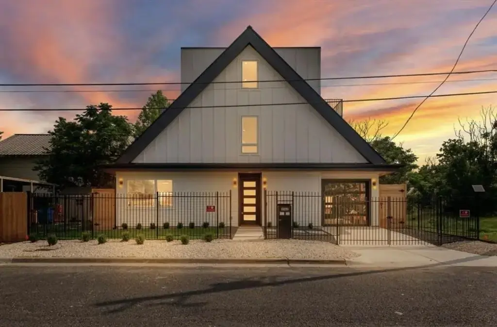 4902 Lott Ave, Austin