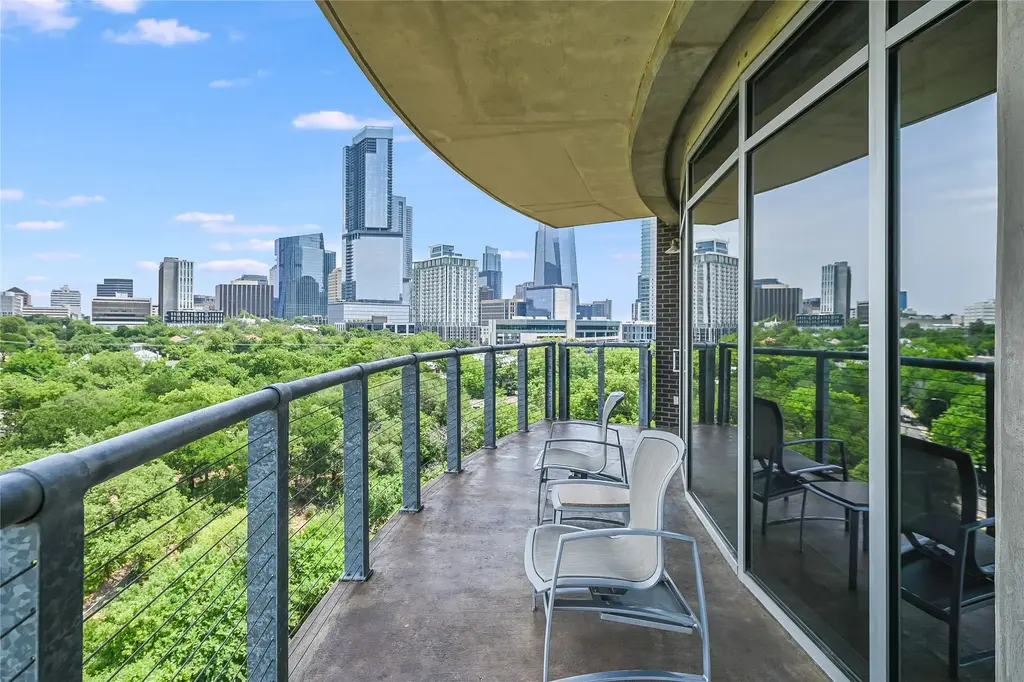901 W 9th St 703, Austin