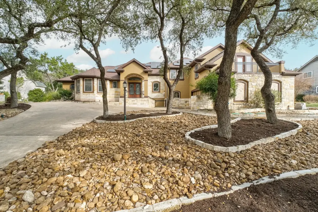 409 Eagle, Lakeway