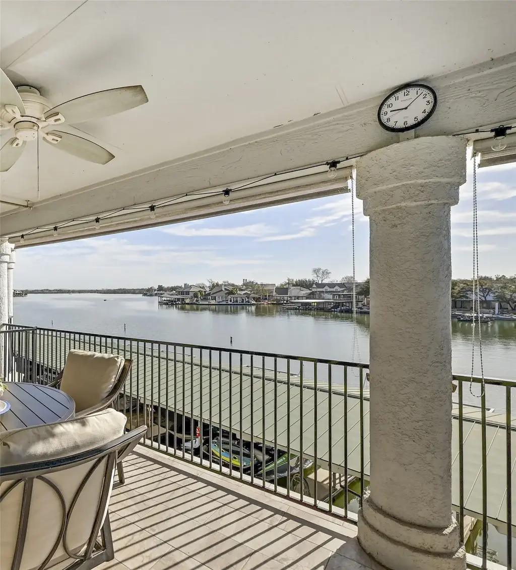 2509 Diagonal 11, Horseshoe Bay