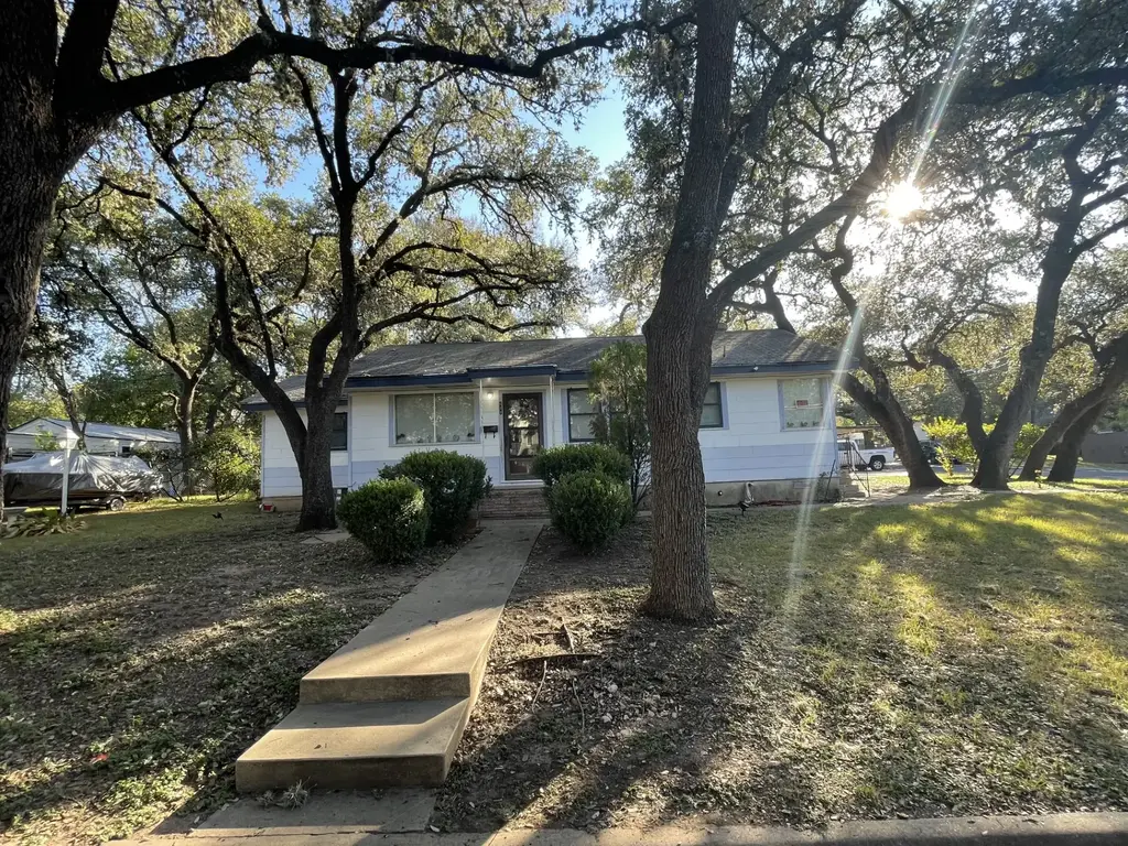 811 Herndon Ln, Austin