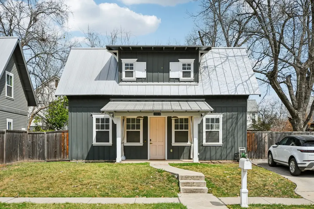 3500 Pickle Dr B, Austin
