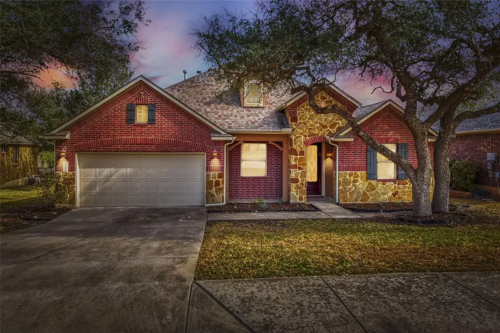5013 Pyrenees Pass, Austin