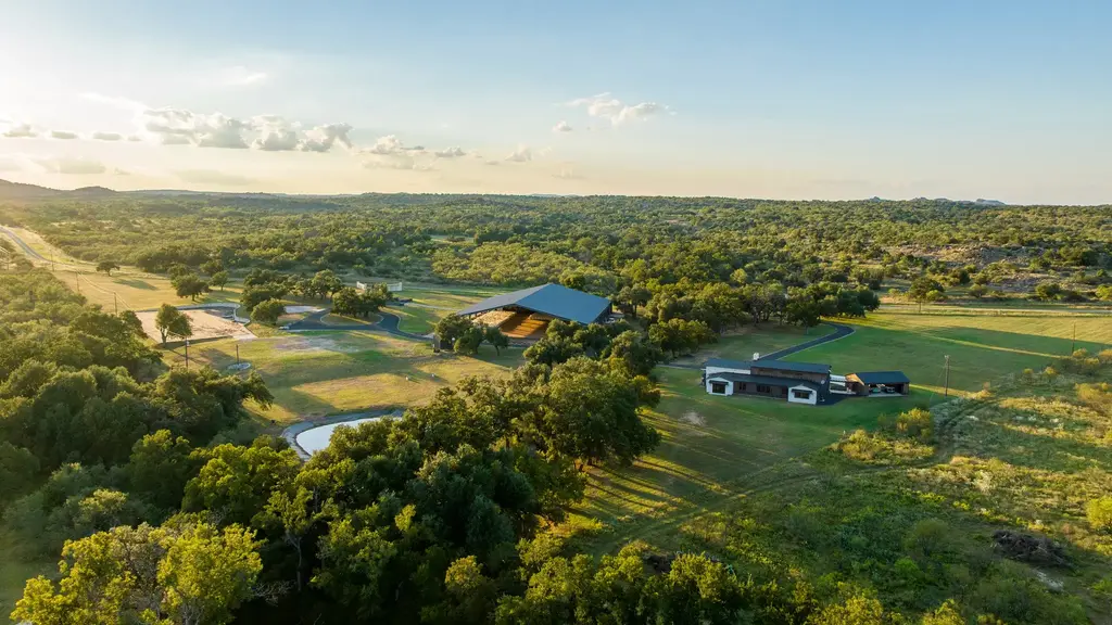 5862 Ranch Road 965, Llano