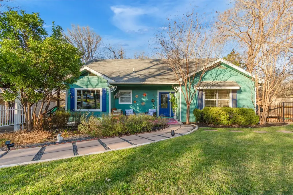 2812 Saratoga Dr, Austin