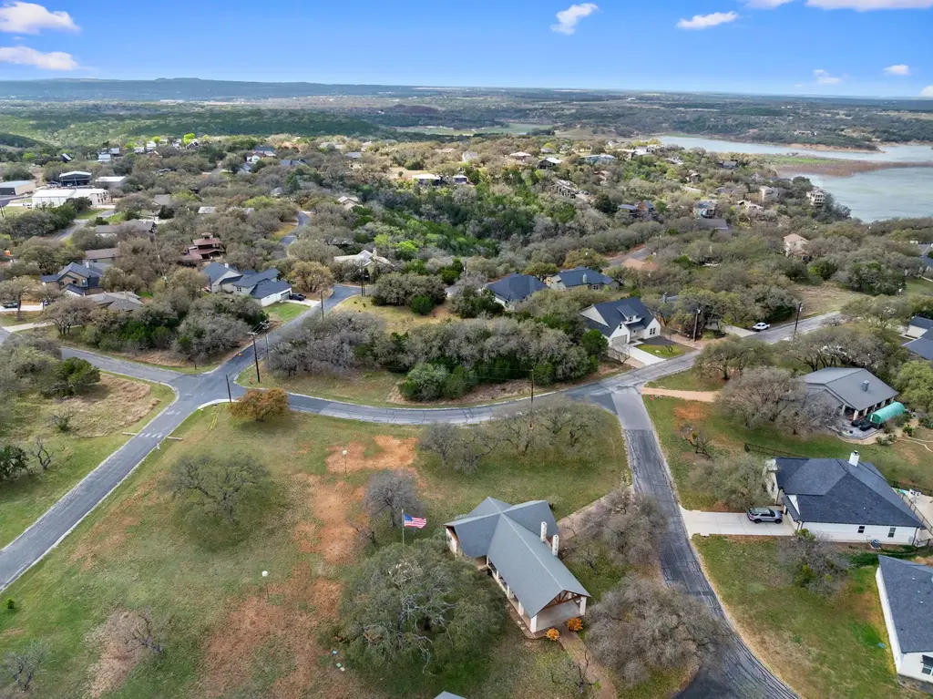 204 Bedford (lot 266) Dr, Spicewood