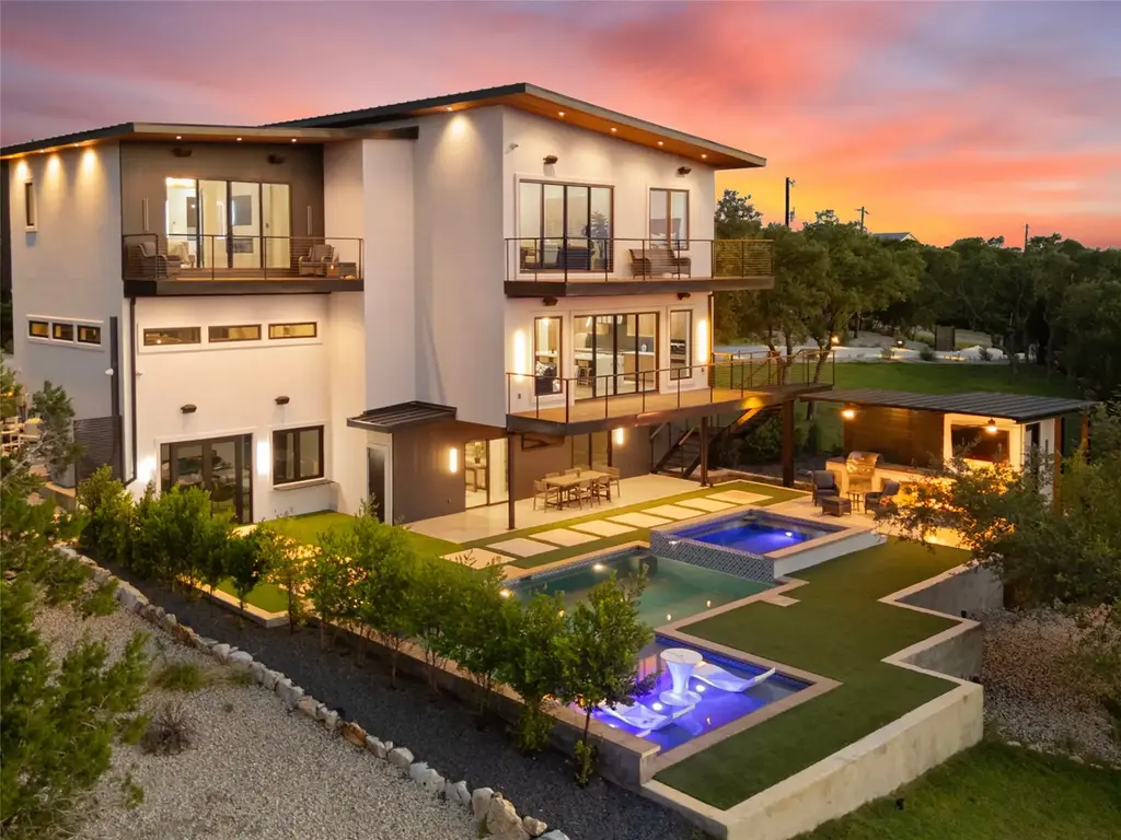 1104 Summit Ridge Dr, New Braunfels