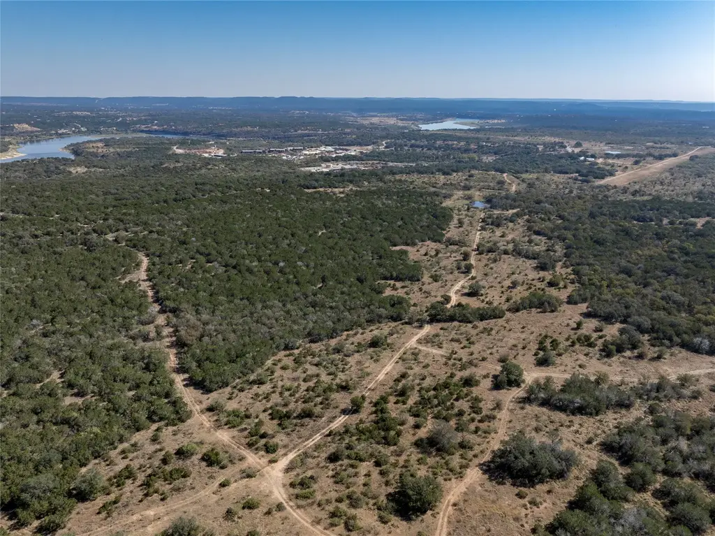 1033 Flying X Rd, Spicewood