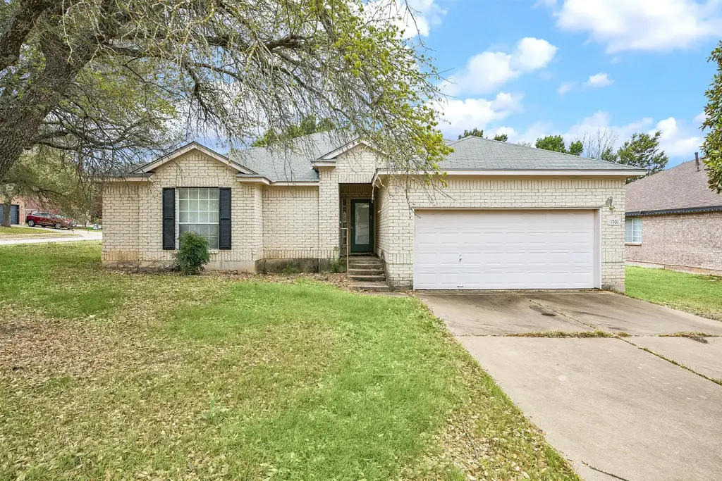 1701 Hillcrest Dr, Cedar Park