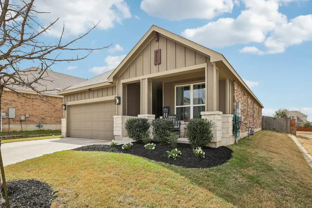 642 Bayberry Cir, Buda