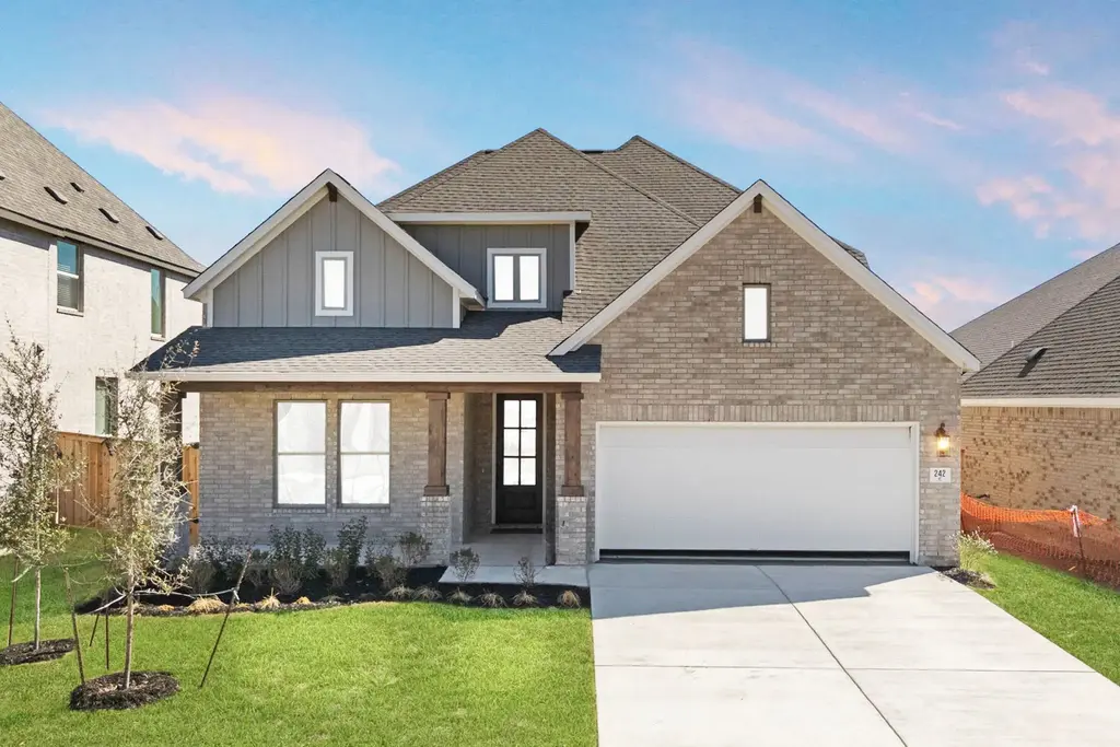 242 Five Mile Creek Way, Kyle