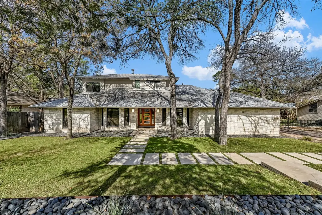 3102 Foxfire Dr, Austin