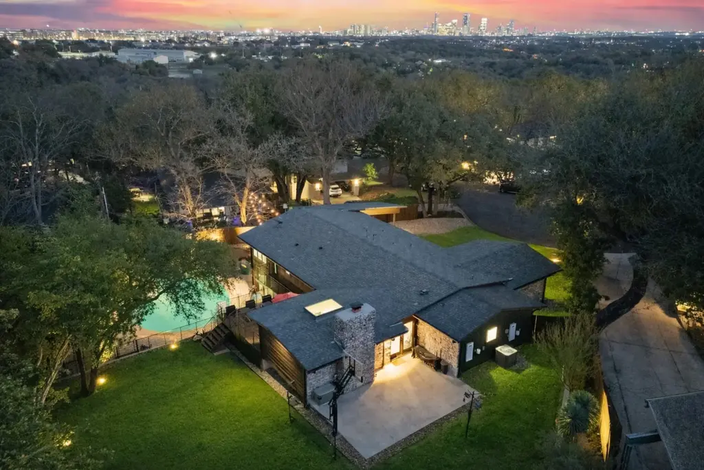 3302 Cherry Tree Cir, Austin
