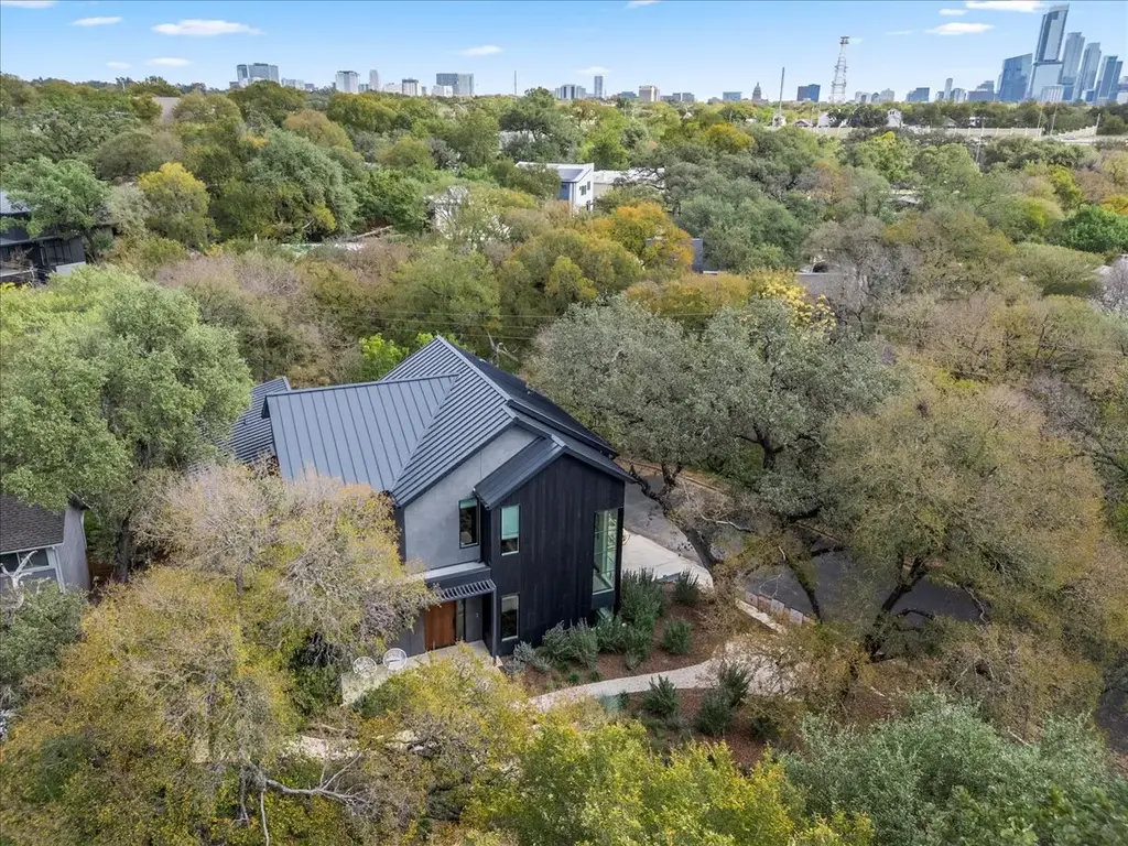 2200 W 9th St, Austin