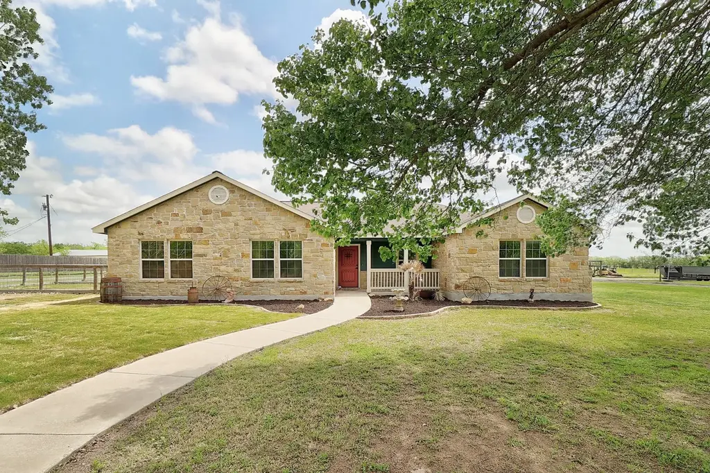 20217 Engelmann Ln, Manor