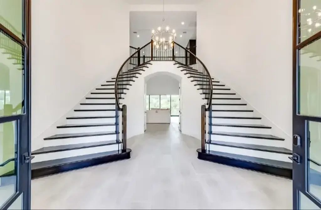 2349 Bel Paese Bnd, Leander