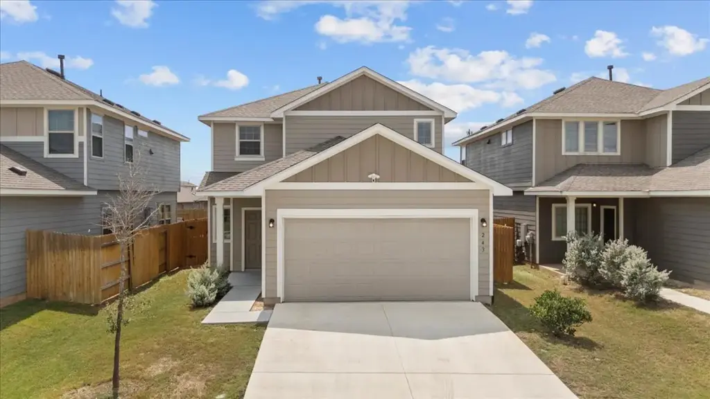 243 Driftwood Ln, Bastrop