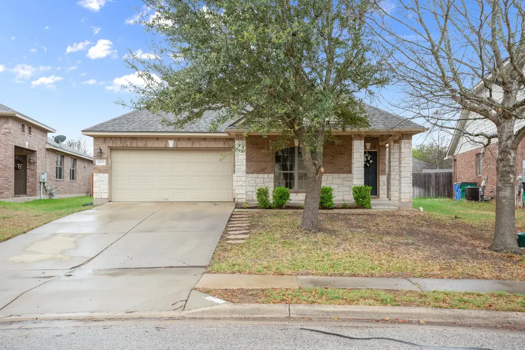 4605 Rolling Water Dr, Pflugerville