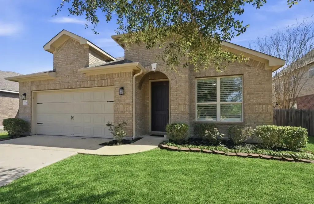 224 Pettigrew Path, Buda